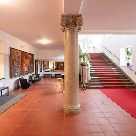 Boehlerstern Hotel 4*