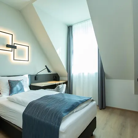 Böhlerstern 4*