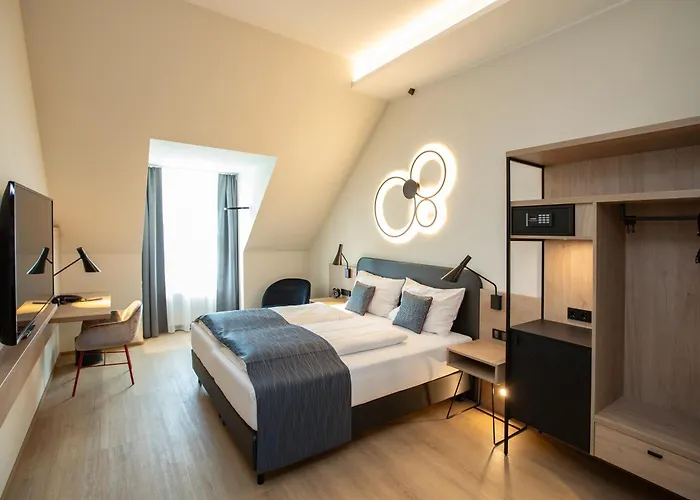 Boehlerstern Hotel 4*